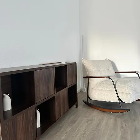 Teratop-living, Grosszuegige 3-zimmer Wohnung, Zentrale Lage, Arbeitsplatz, Geschaeftsreisen, Kurze Und Lange Aufenthalte