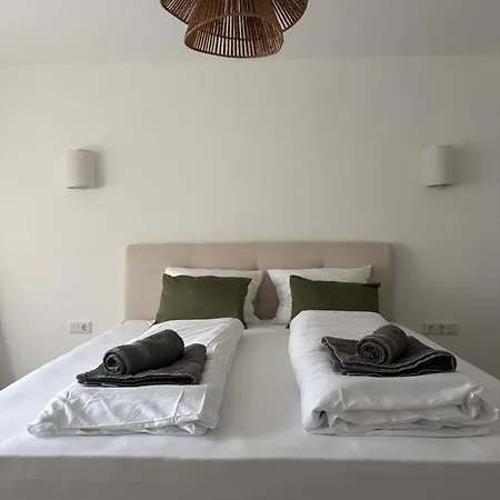 Teratop-living, Grosszuegige 3-zimmer Wohnung, Zentrale Lage, Arbeitsplatz, Geschaeftsreisen, Kurze Und Lange Aufenthalte * Darmstadt