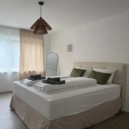 Apartment Teratop-living, Grosszuegige 3-zimmer Wohnung, Zentrale Lage, Arbeitsplatz, Geschaeftsreisen, Kurze Und Lange Aufenthalte *