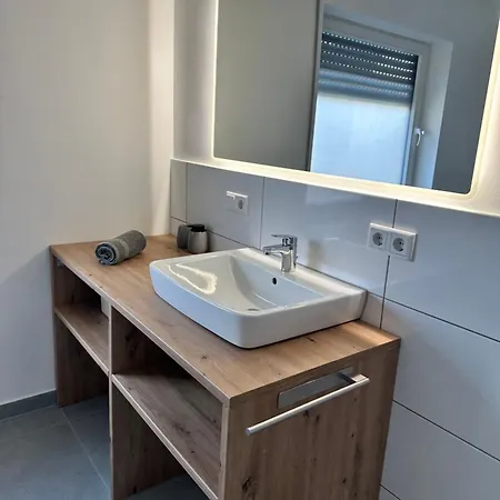 Teratop-living, Grosszuegige 3-zimmer Wohnung, Zentrale Lage, Arbeitsplatz, Geschaeftsreisen, Kurze Und Lange Aufenthalte Apartment Darmstadt